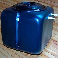 Бак для душа Альтернатива 100 л с пластиковым шаровым краном, уровнем воды Бак для душа Альтернатива 100 л с пластиковым шаровым краном, уровнем воды