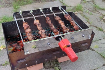 Мангал-автомат ЧУДО 5 шампуров, с двигателем