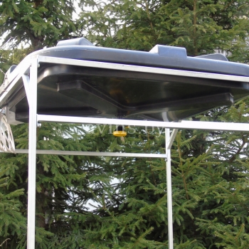 Летний душ для дачи с тамбуром с баком Росток 110 л. без подогрева Летний душ для дачи с тамбуром с баком Росток 110 л. без подогрева